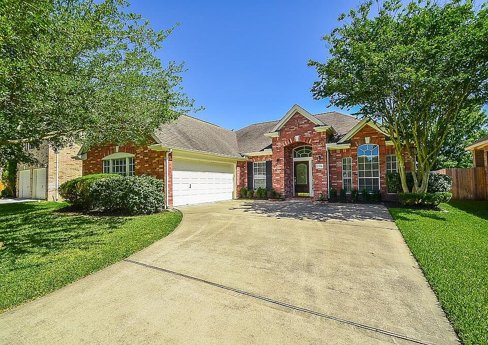 1st image of 23726 Hackberry Dr