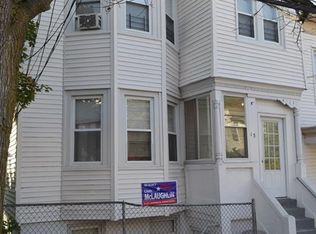 15 Colin St, Yonkers, NY 10701