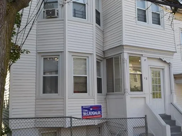 15 Colin St, Yonkers, NY 10701