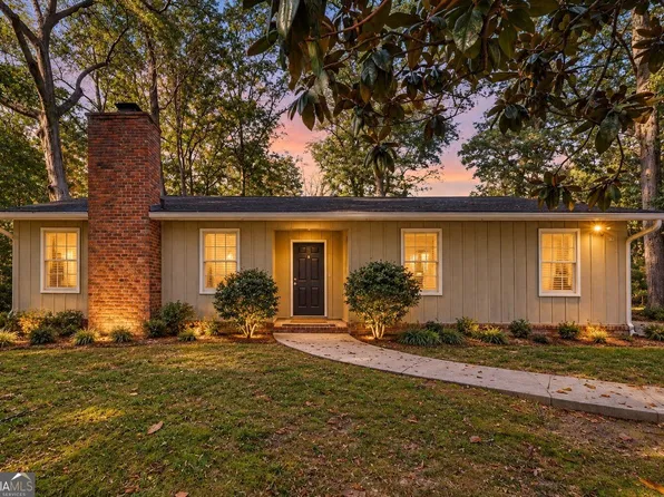 3295 Redona Dr, Atlanta, GA 30349