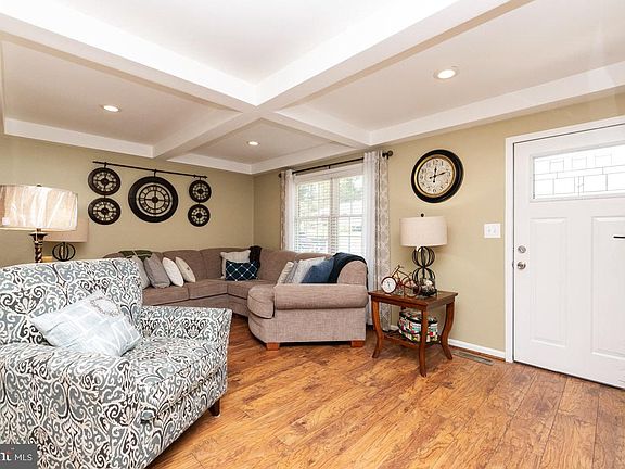 5th image of 609 Wingleaf Ct