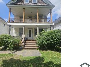 3690 E 57th St #Up, Cleveland, OH 44105