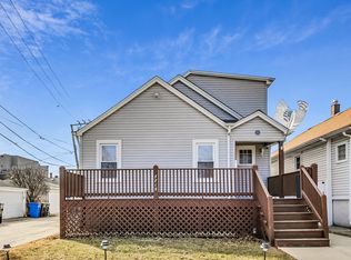 7715 W Patterson Ave, Chicago, IL