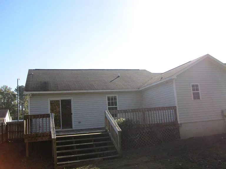 111 Luke Ct — Photo 15