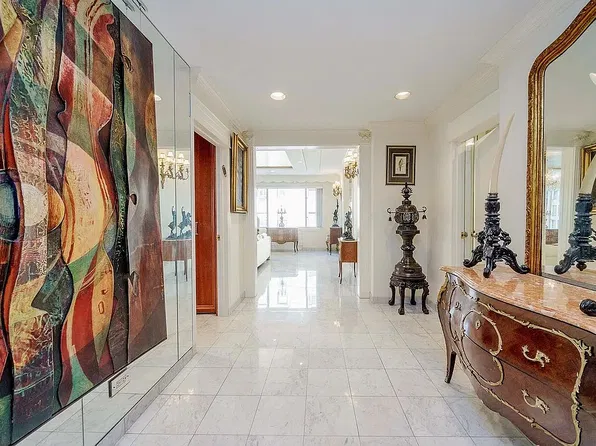 475 Park Ave #11BC, New York, NY 10022