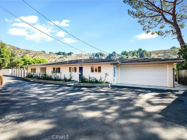 1135 N Norman Pl, Los Angeles, CA 90049
