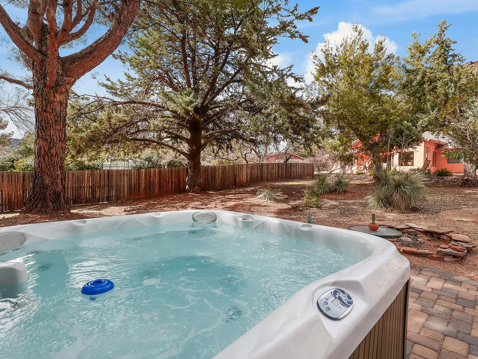 2 bed, 1621 sqft, $5,800 — Photo 3