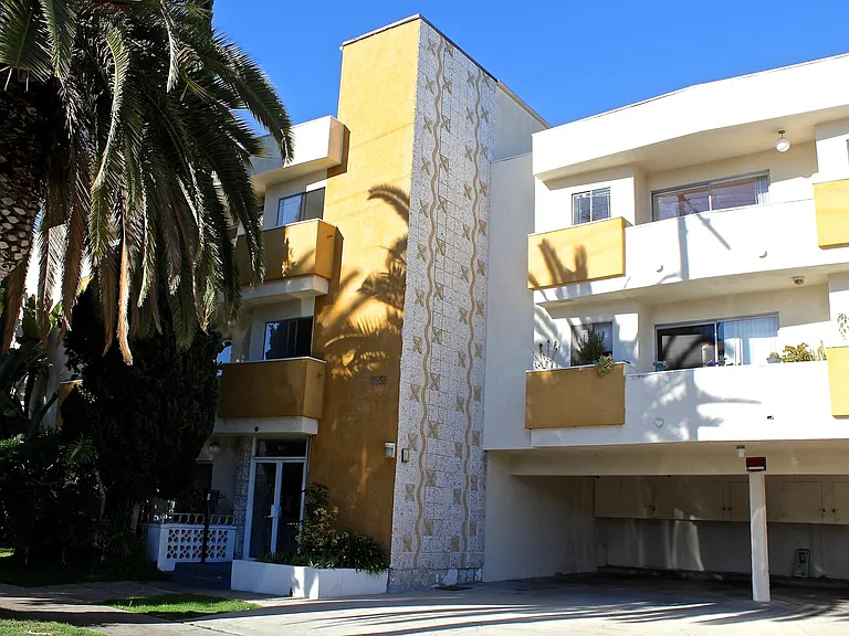 8555 Saturn St — Photo 1