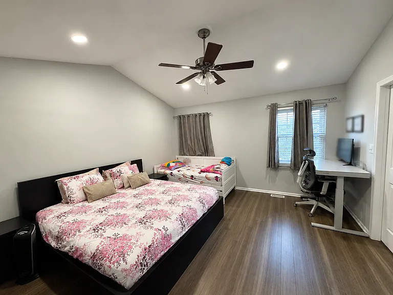 1203 Bayley Ct — Photo 7