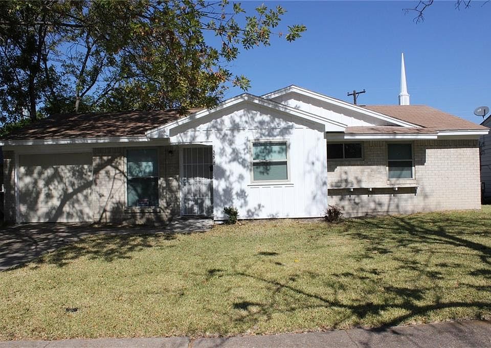1st image of 538 E Coral Way
