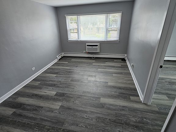 5th image of 1212 N 33rd Ave APT 2B