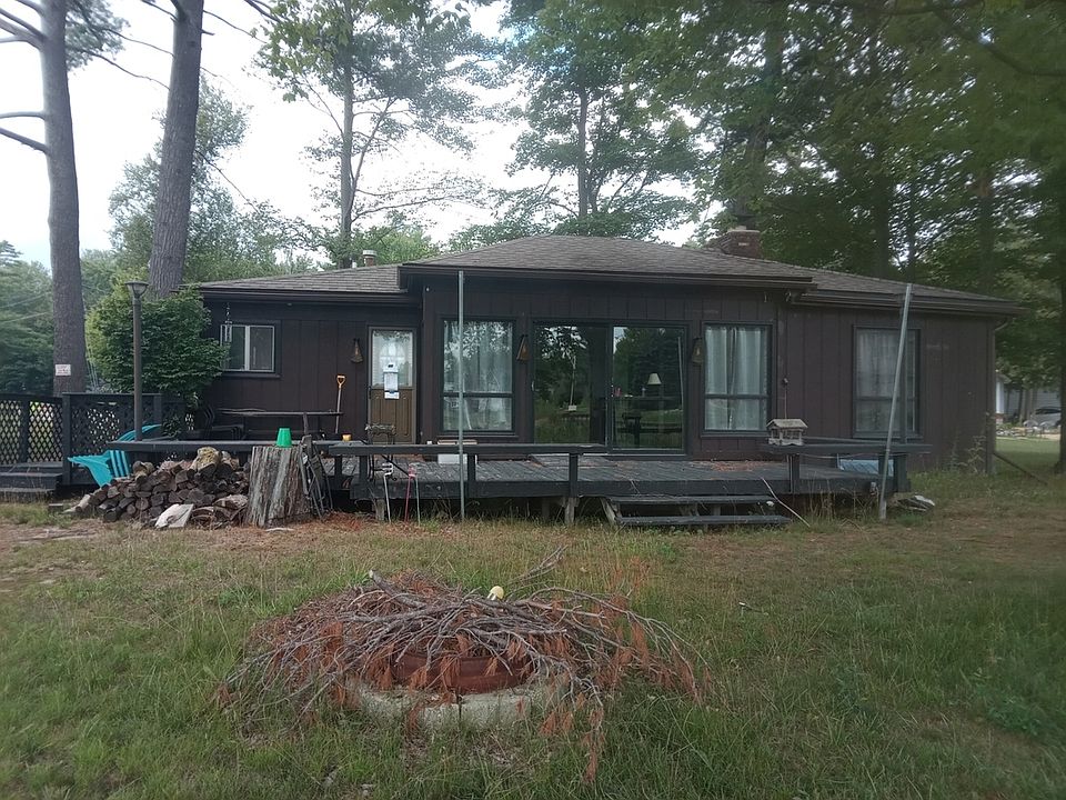 1st image of 558 Manzer Rd