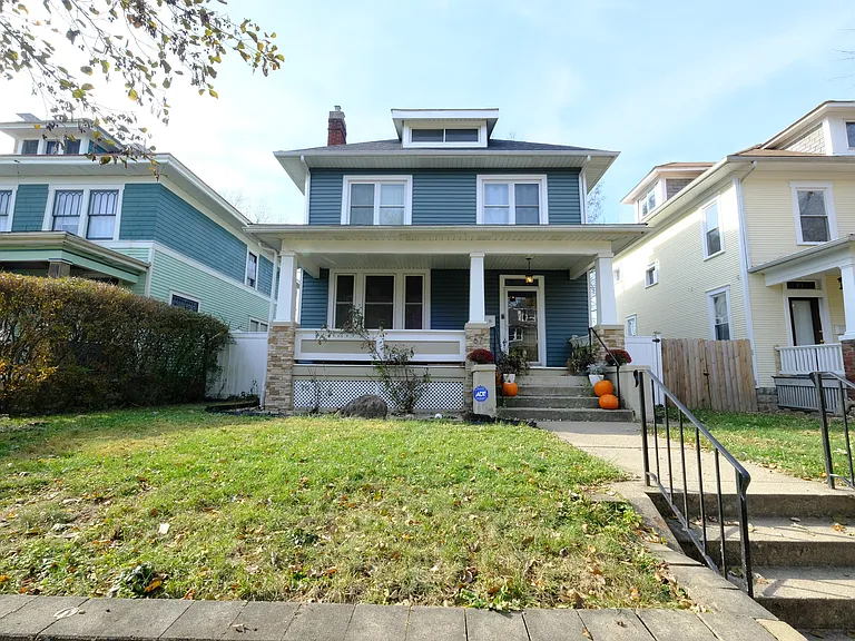 Eldon Ave — Photo 1