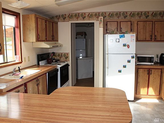 5th image of 560 E Frontier St