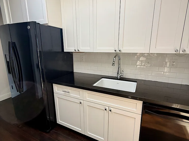 320 Vallejo Dr #42 — Photo 5