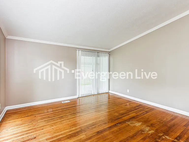 2013 Garr Dr — Photo 7