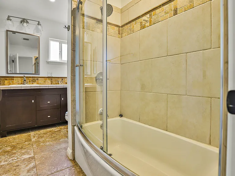 4835 Cliffside Dr — Photo 38