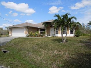 931 Pompom Ct, Lehigh Acres, FL 33974
