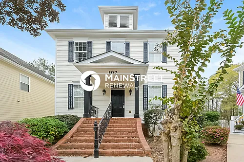 107 Denham Sq Photo 1