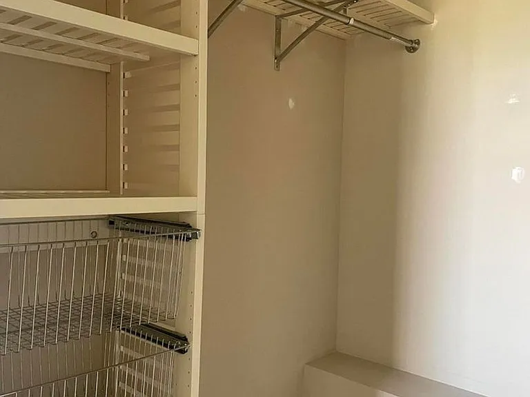233 Breakwater Dr — Photo 8