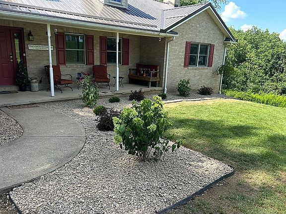 2nd image of 170 Jimtown Rd