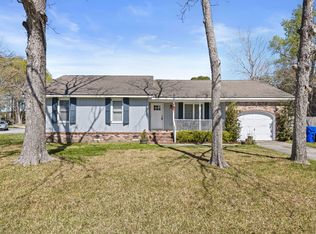 1516 Wakendaw Rd, Mount Pleasant, SC 29464