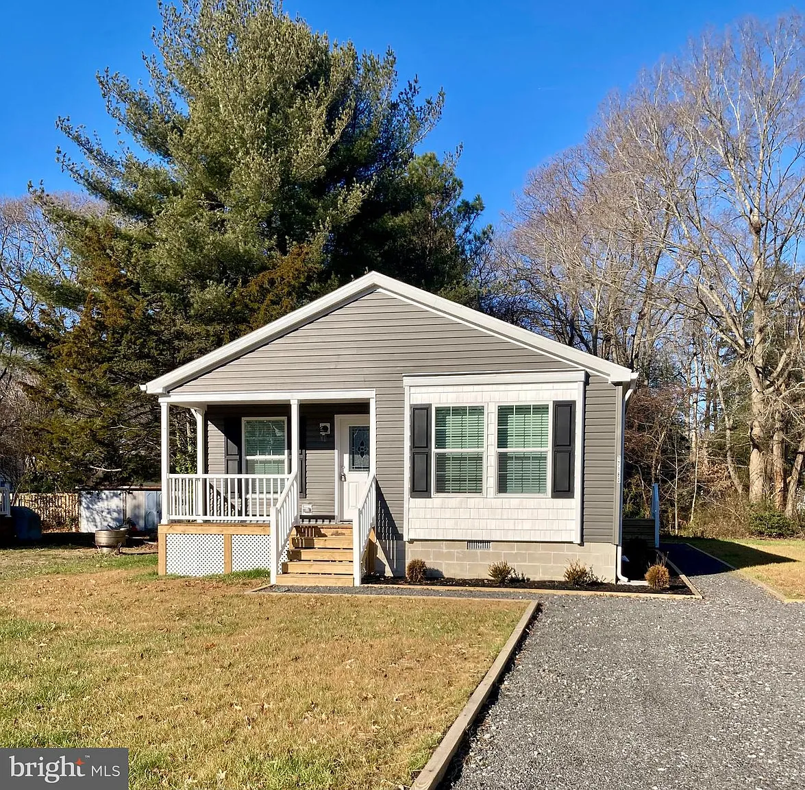 17180 Valley Dr photo 1