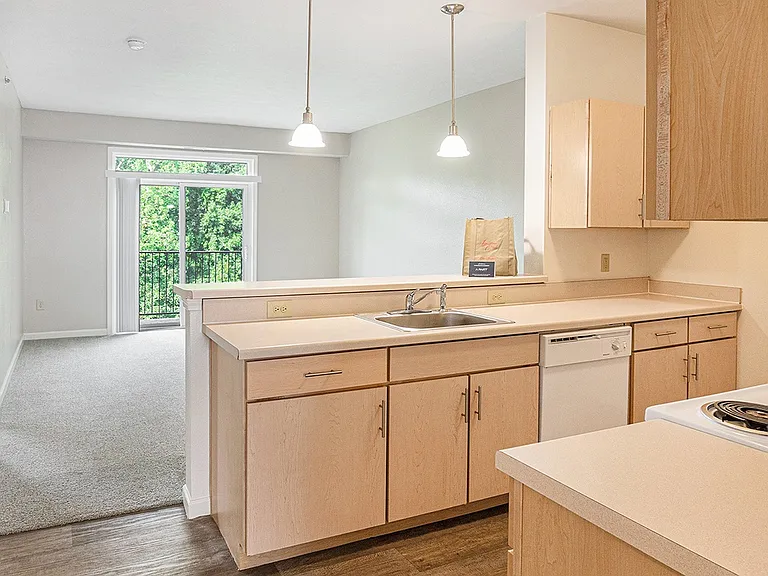 Limestone Creek Apartment Homes — Photo 18