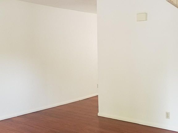 3rd image of 1226 Pine St