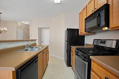 6305 Shoreview Cir — Photo 11