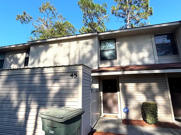 901 Olmstead Dr, Hinesville, GA