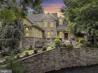 2250 Baker Rd, York, PA 17408