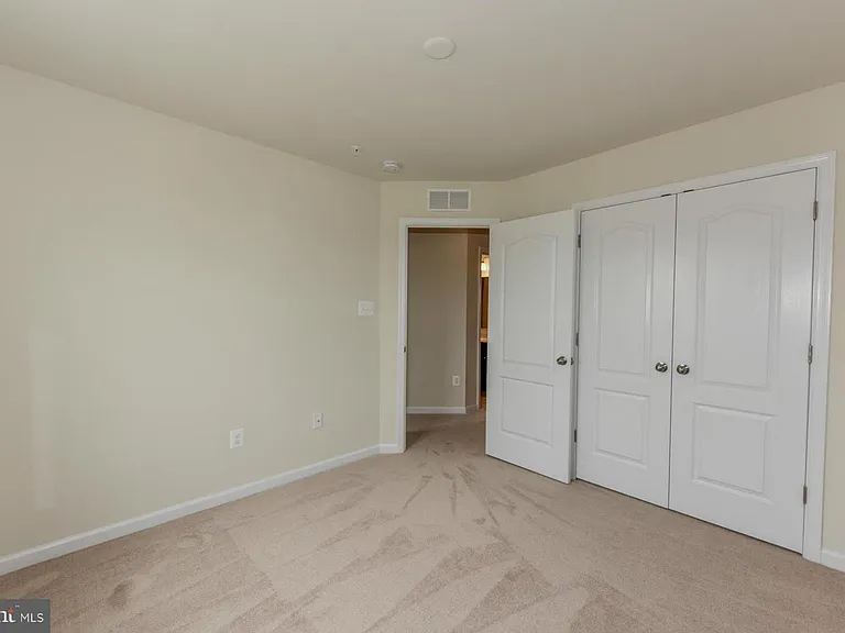 7443 Saint Margarets Blvd — Photo 18
