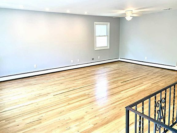 2nd image of 3173 Kennedy Blvd #2