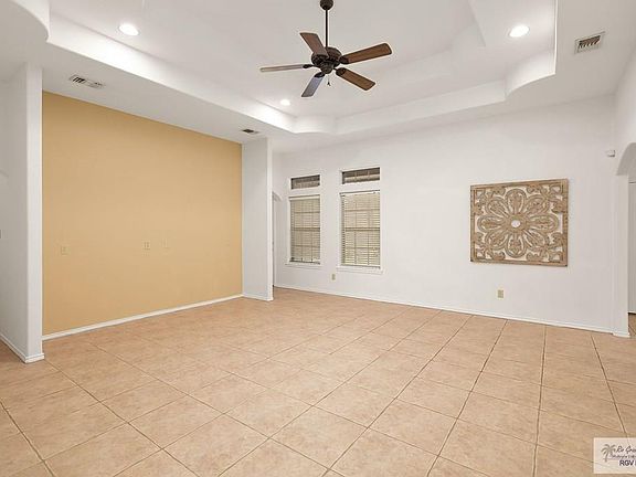2nd image of 1506 Meadow Ct