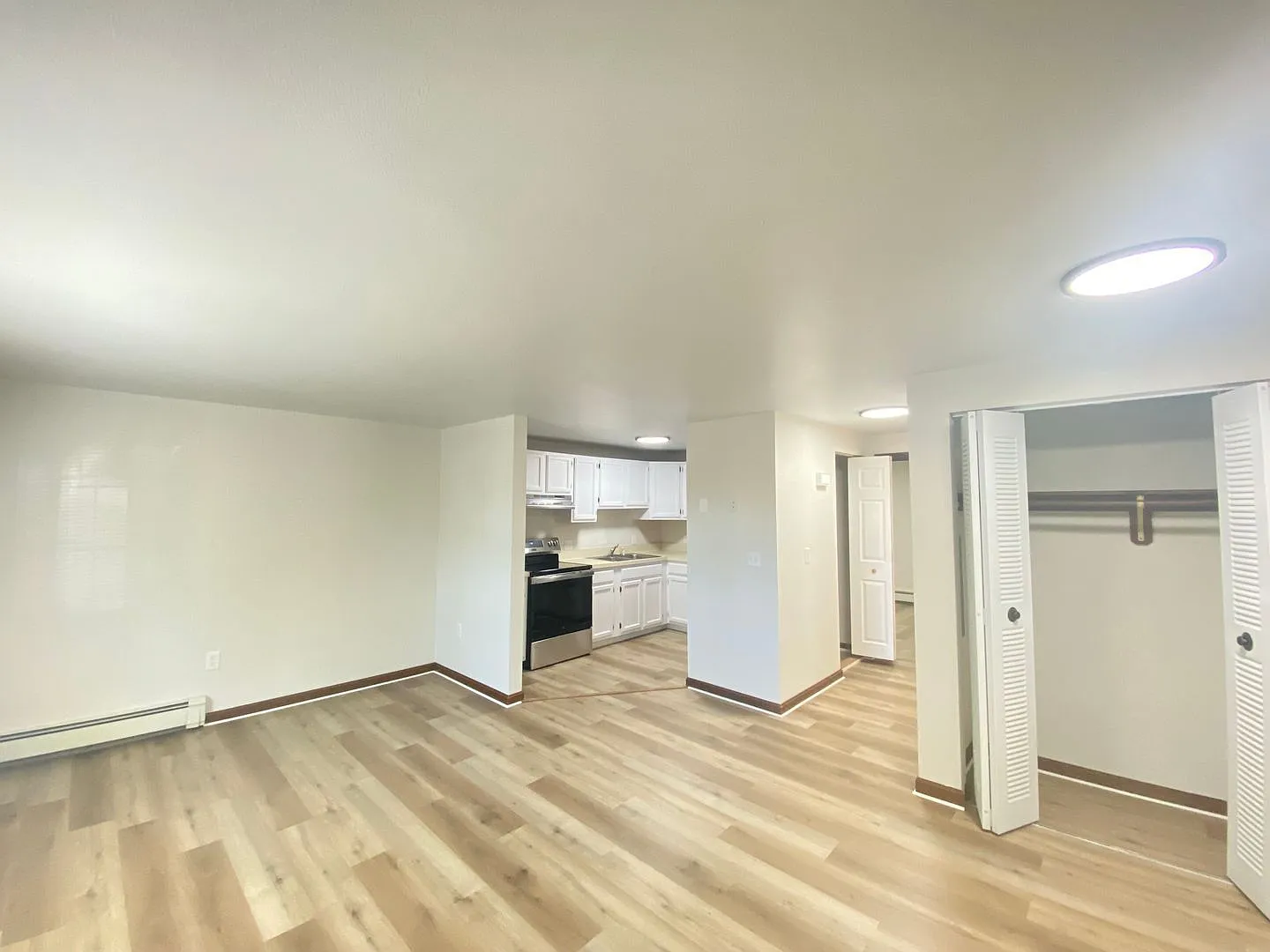 1 bed, 1.0 bath, 605 sqft, $1,895 — Photo 4