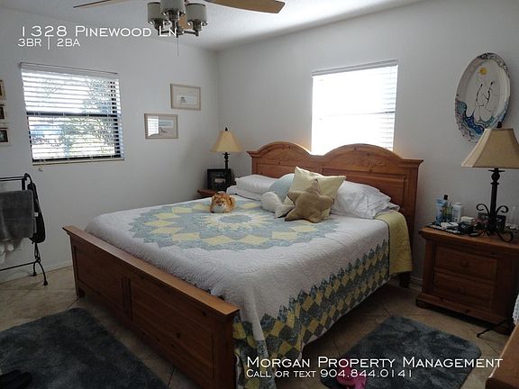5th image of 1328 Pinewood Ln