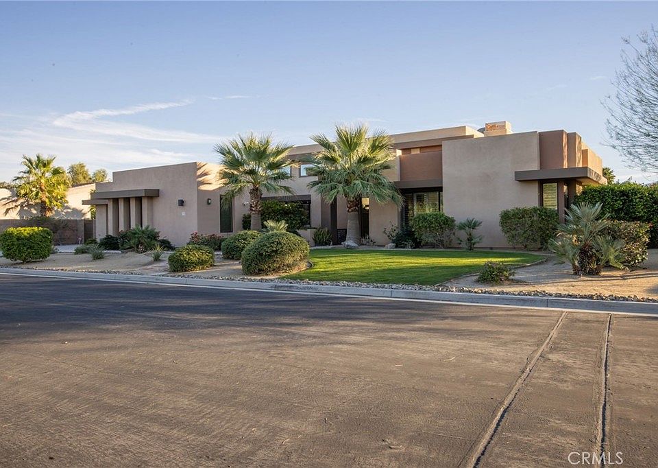 1st image of 15 Via Montagna