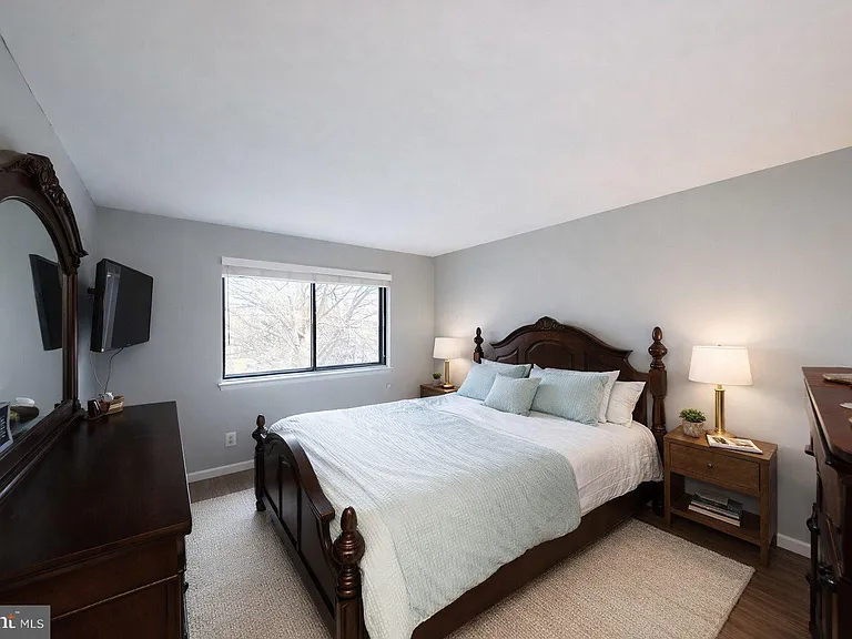 18428 Point Seneca Pl — Photo 10