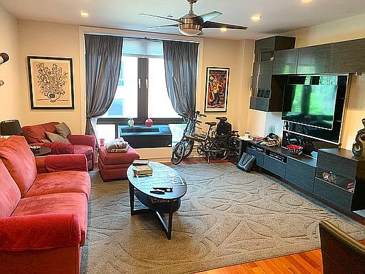 3rd image of 233 Pacific St APT 3B