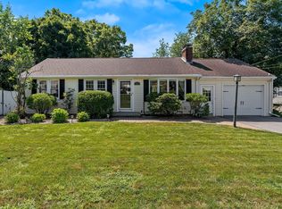 14 Sunset Dr, Northborough, MA 01532