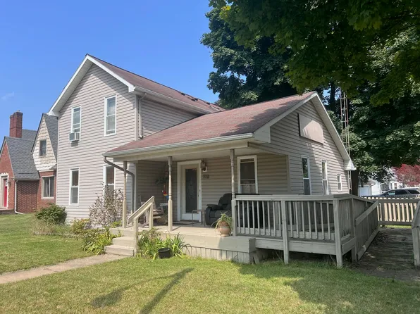 325 E Grand River Ave, Fowlerville, MI 48836