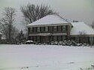 915 Lone Tree Ct, Louisville, KY 40223