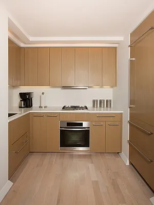 Sold by Sotheby's International Realty | media 23