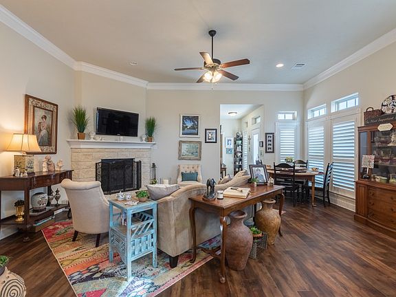 5th image of 1808 Lakeshore (pvt) Cir