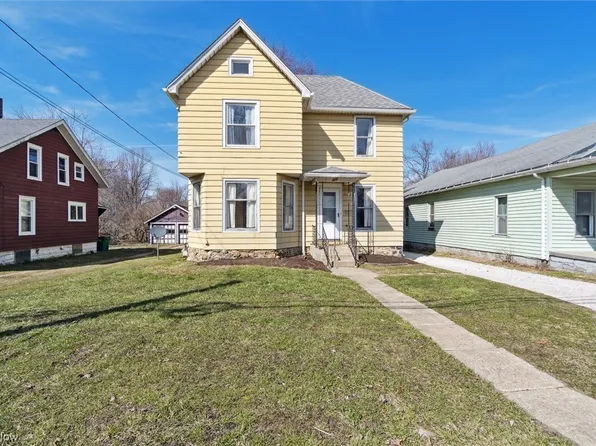 312 E Main Rd, Conneaut, OH 44030