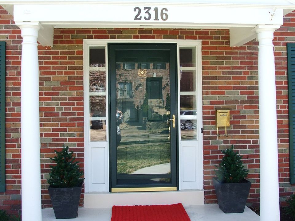 1st image of 2316 Saint Clair Ave