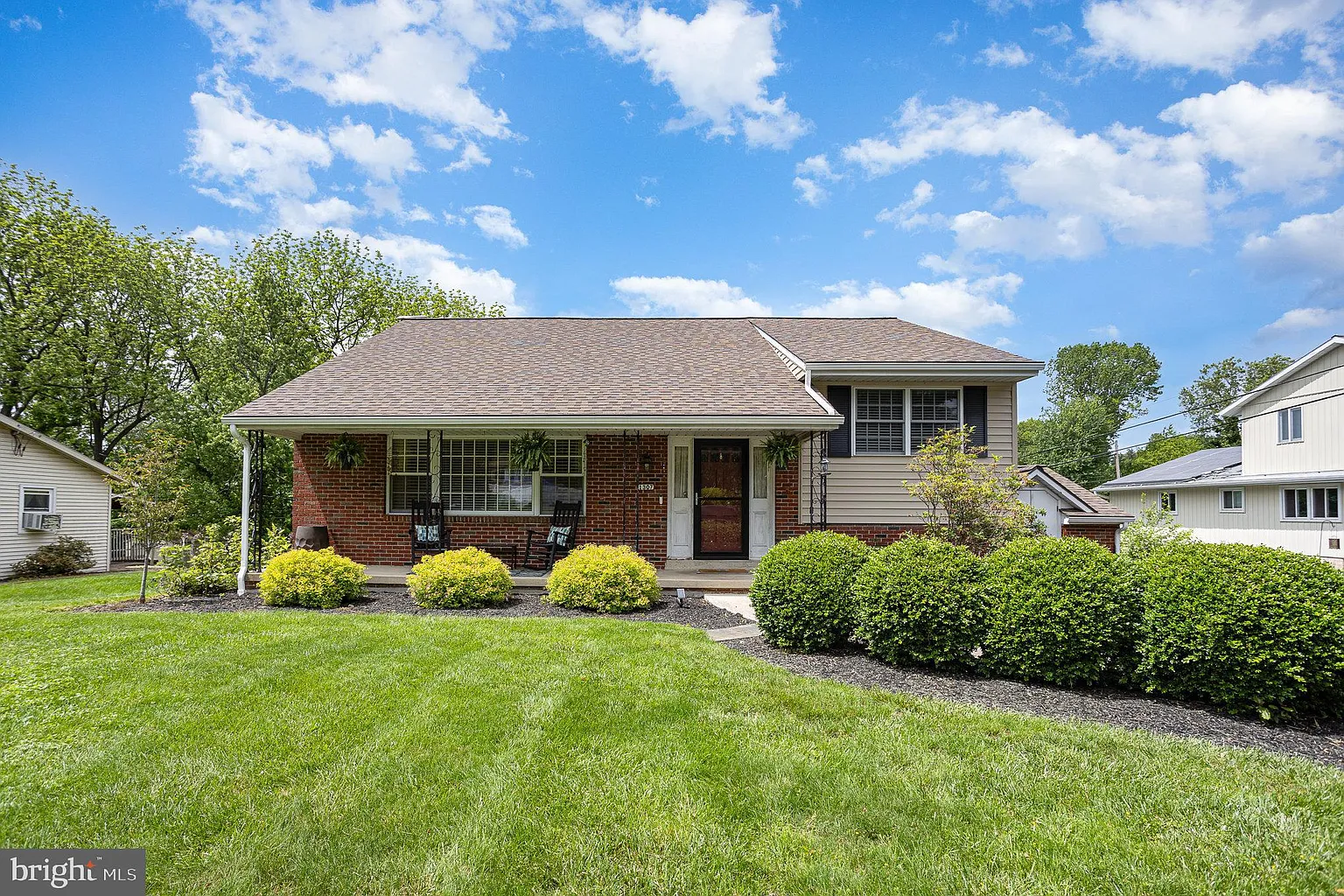 1307 Fieldstead Ln photo 1