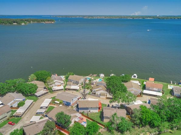 Lake Conroe Montgomery Real Estate 146 Homes For Sale Zillow