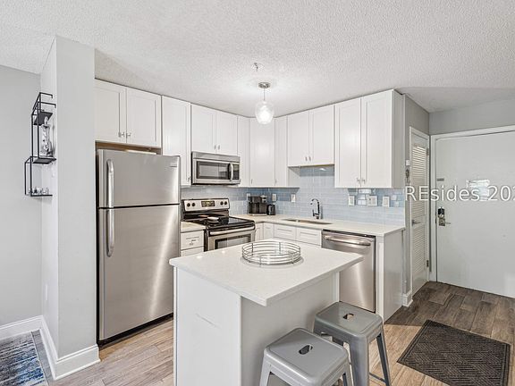 3rd image of 239 Beach City Rd APT 3331